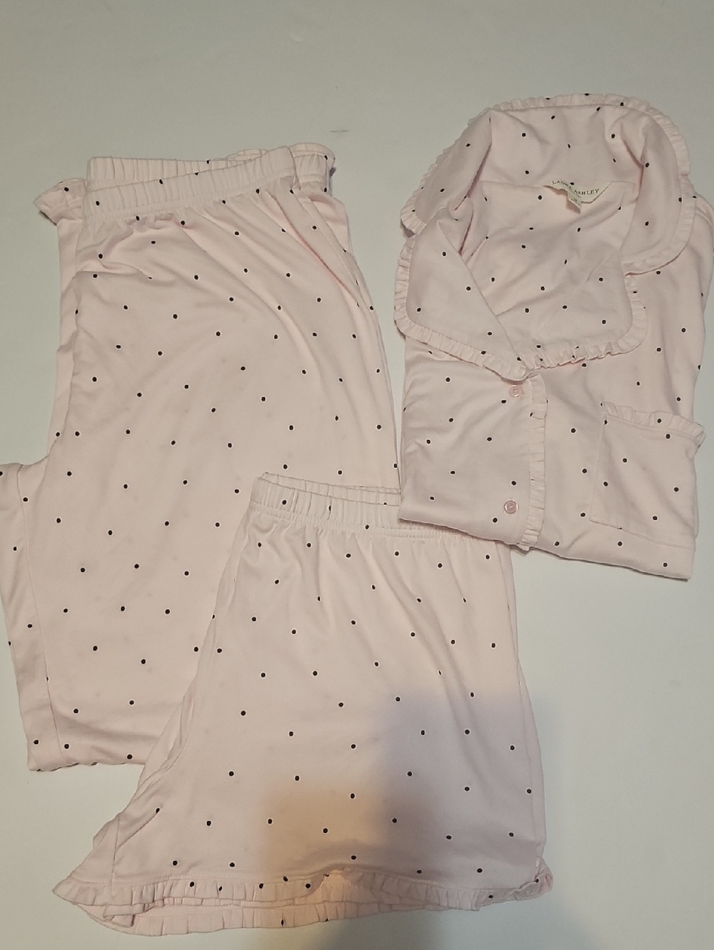 Laura Ashley Polka Dot 3pc pajamas Button Shirt, shorts and Pants size M